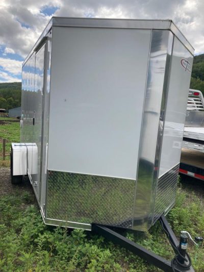 Cross Trailers 612SA-Alpha w/ Ramp Door V Nose xtra 6 Hgt
