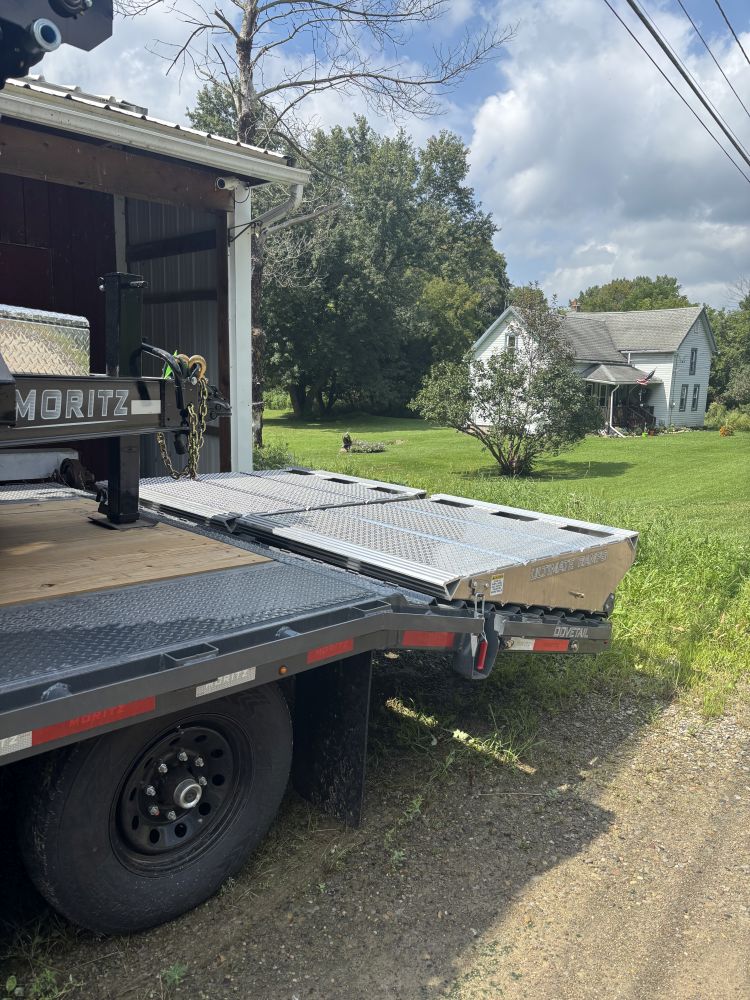 2027 Moritz Gooseneck Flatbed Trailer (Gray) HD Equipment Trailer FDGH DT 20+5 15,900K Stock #2991 - Image 4